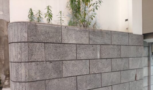 Outdoor skirting stone -Exterior design trends