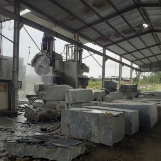Blocks machine cut