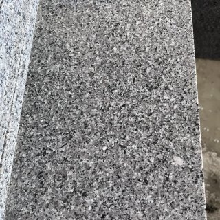 Granite - Light grey granite - Flamed surface