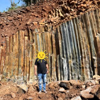 Quarry - Black basalt quarry